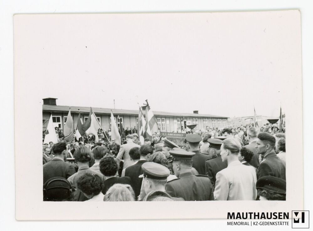 4.16.0039.jpg; 4.16.0039; KZ Gedenkstätte Mauthausen: Internationale Befreiungsfeier in Mauthausen;