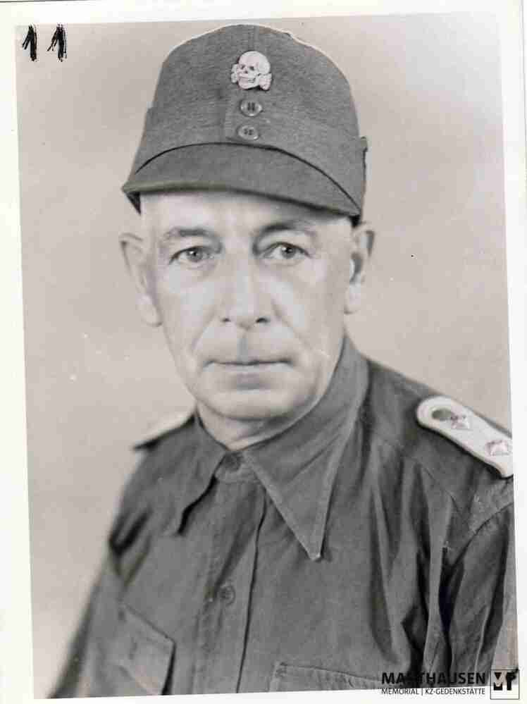4.2.4.22.jpg; 4.2.4.22; KZ Mauthausen: Portraitfoto von Friedrich Wickenhäuser ;