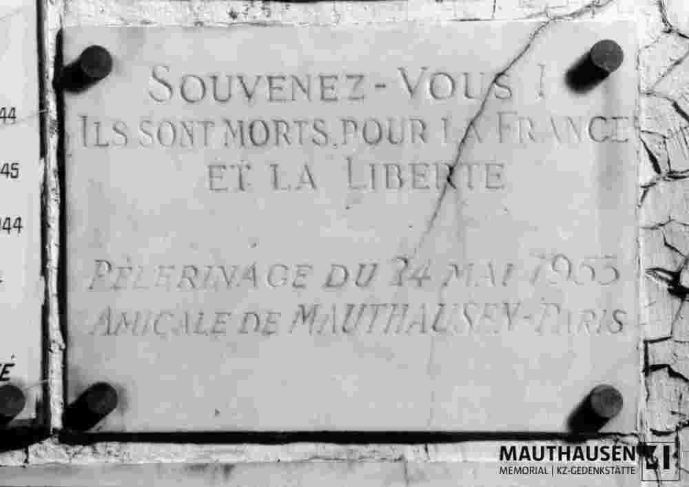 6.1.0107_01-03-108-01.jpg; 6.1.0107; kollektive Gedenktafel der Amicale de Mauthausen; Gedenktafel