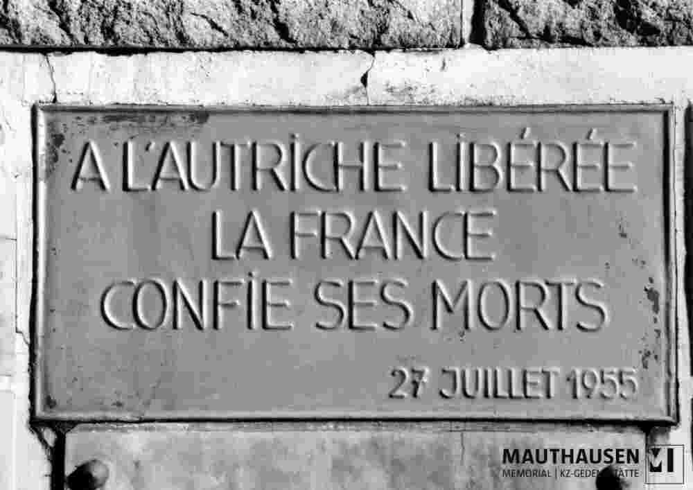 6.1.0110_01-03-111-01.jpg; 6.1.0110; kollektive Gedenktafel für die für die Befreiung Österreichs verstorbenen Franzosen und Französinnen; Gedenktafel