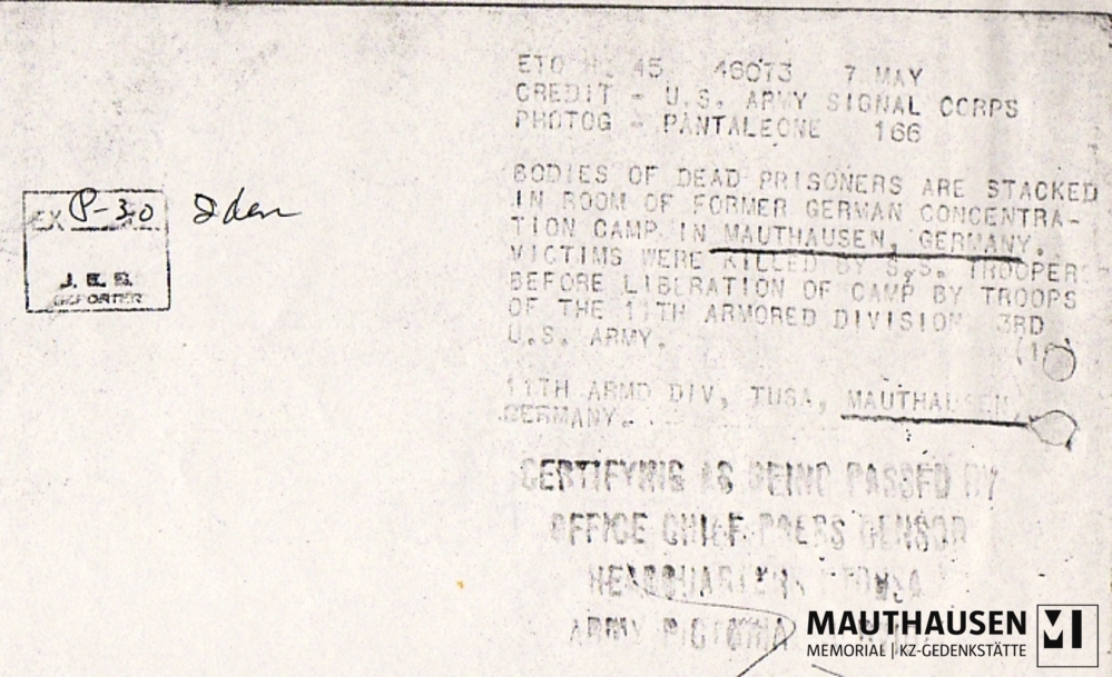 MM_4_7_1_0001_verso.jpg; 4.7.1.0001; Befreites KZ Mauthausen: Leichen im Leichenkühlraum des KZ Mauthausen, 7. Mai 1945.;
