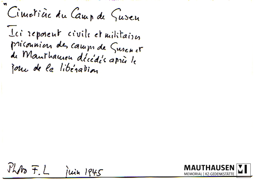 MM_4_7_2_0002_verso.jpg; 4.7.2.0002; Befreites KZ Gusen: Hinweistafel des Camp Gusen Cemetery;