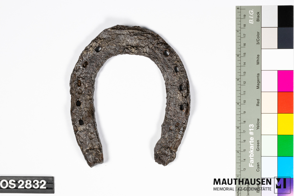 OS2832_2.jpg; OS2832; ; Hufeisen